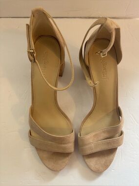 J. McLaughlin Suede Tan Shauna Chunky Block Ankle Strap Heel Sandals Size 9.5